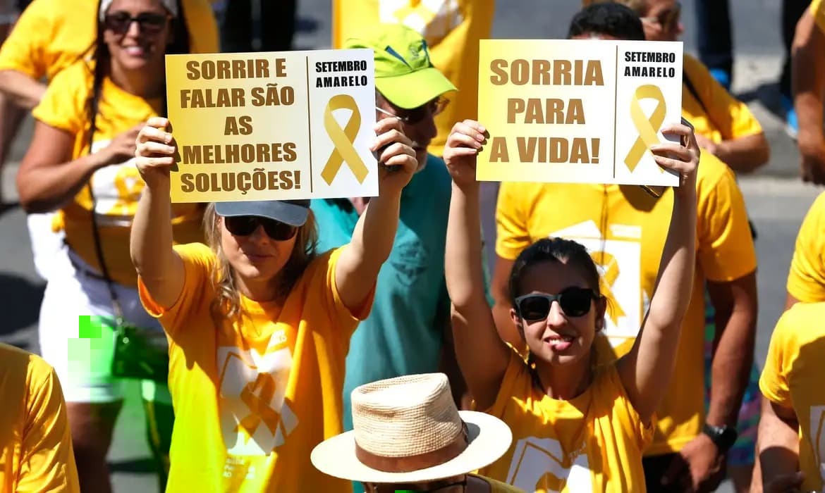 Pediatras alertam para aumento de autoagressão entre adolescentes