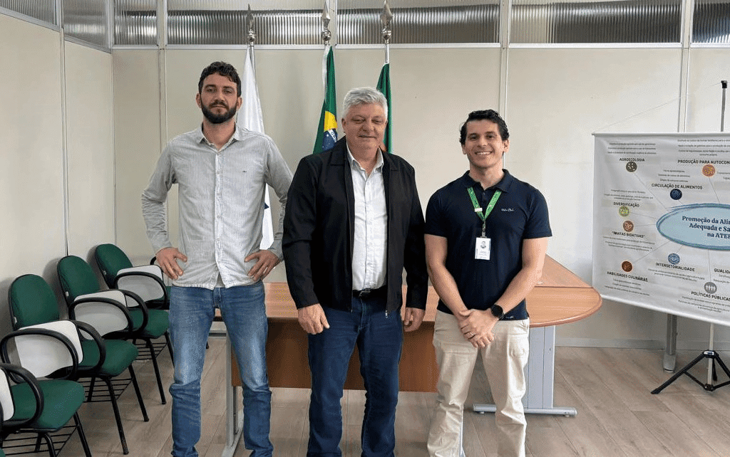 Liberato Salzano reivindica preço mínimo da laranja junto à Conab