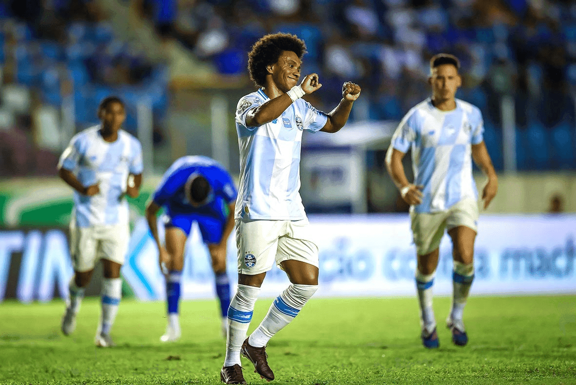 Grêmio goleia o Confiança e garante vaga nas oitavas de final da Copa do Brasil